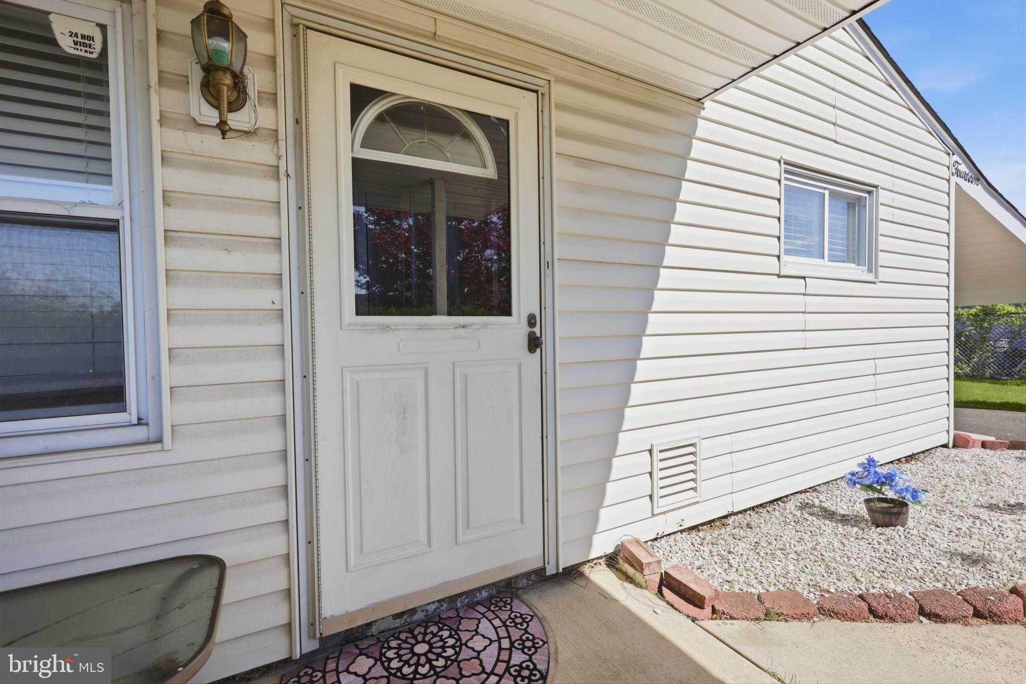 14 Dewberry Ln photo 5