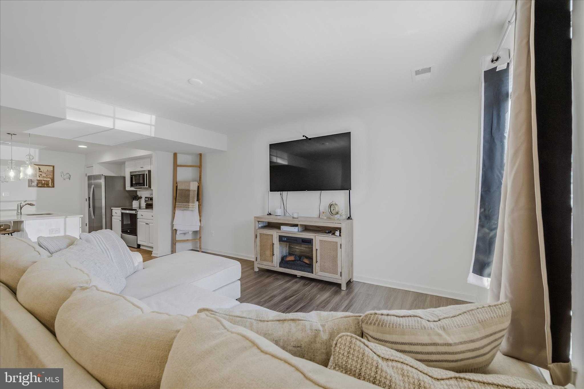28 Gentle Breeze Dr photo 7