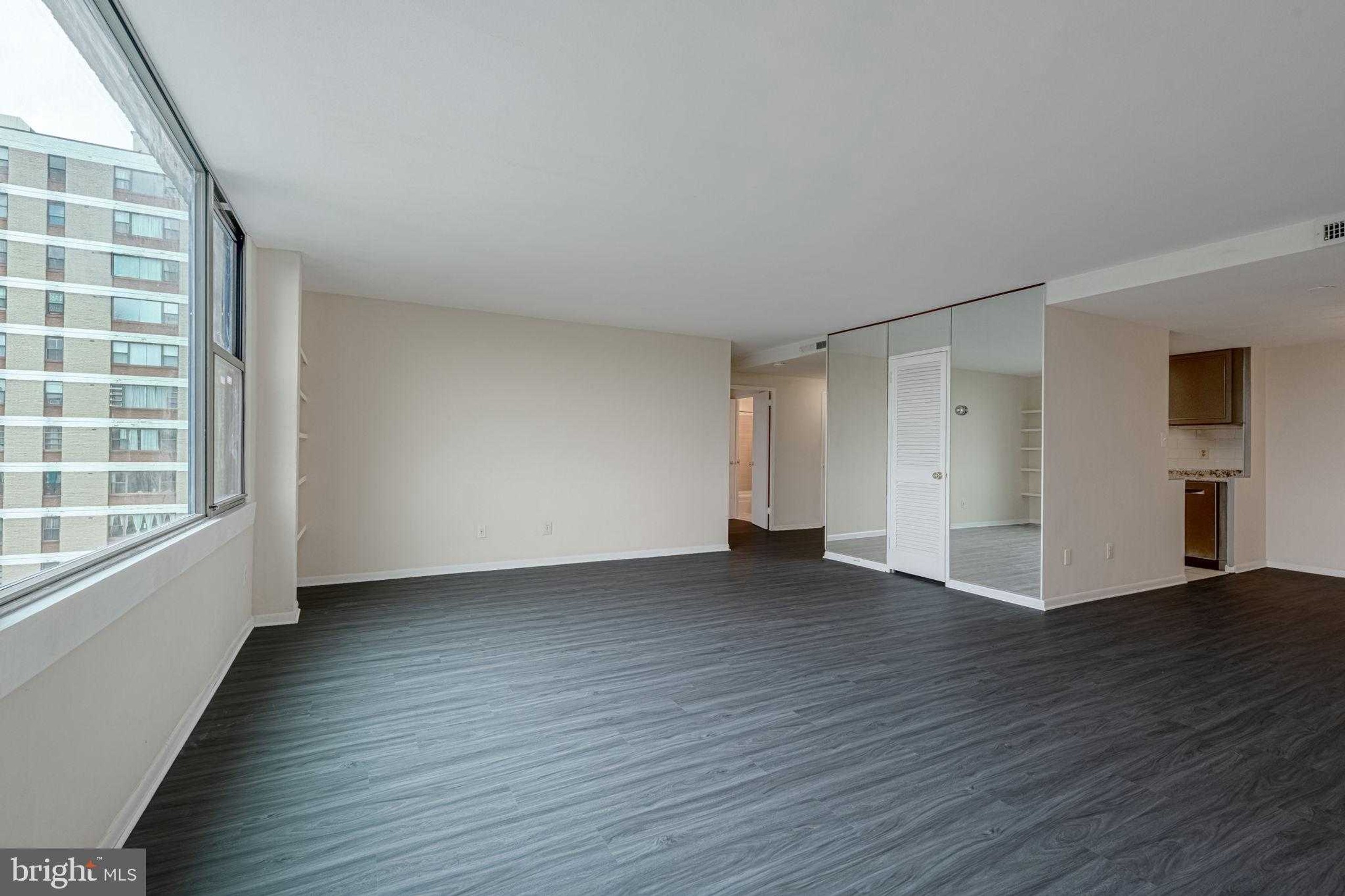 4600 Duke St Apt 1009 photo 11