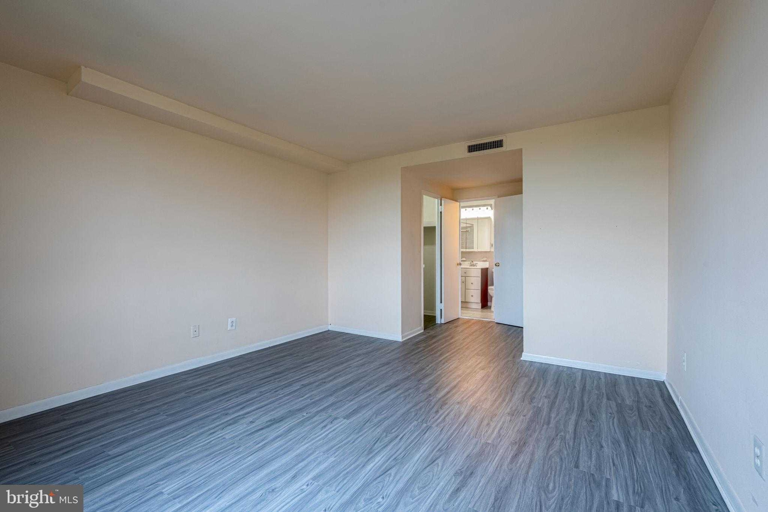 4600 Duke St Apt 1009 photo 30