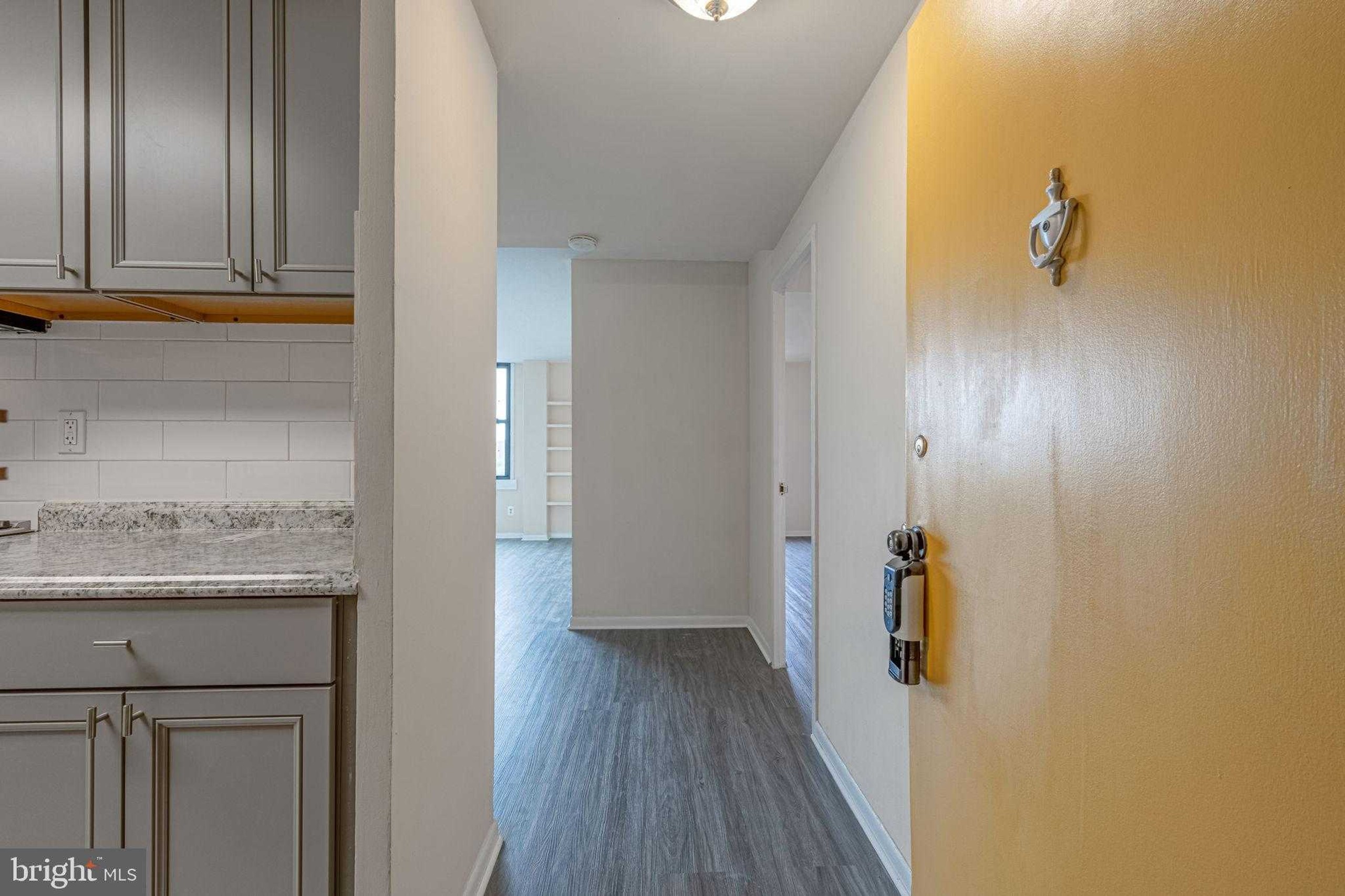4600 Duke St Apt 1009 photo 5