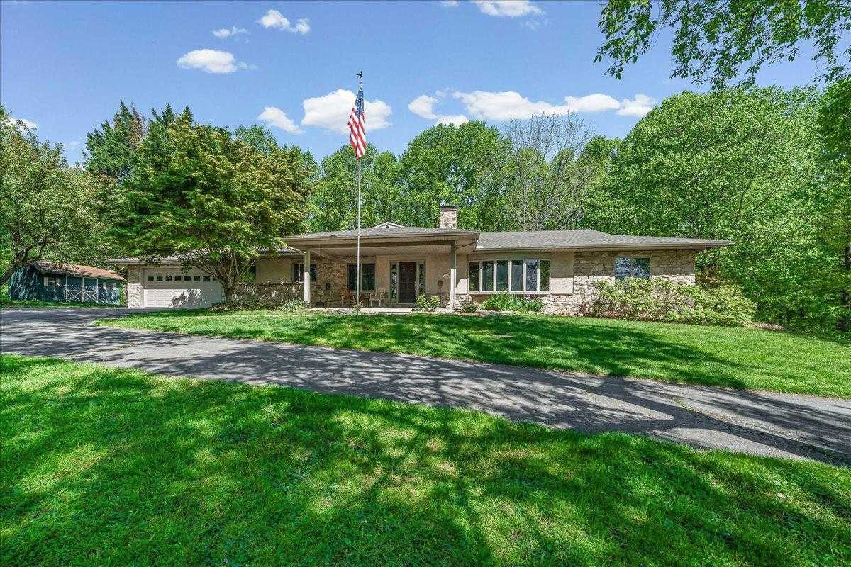 322 Buttonwood Rd