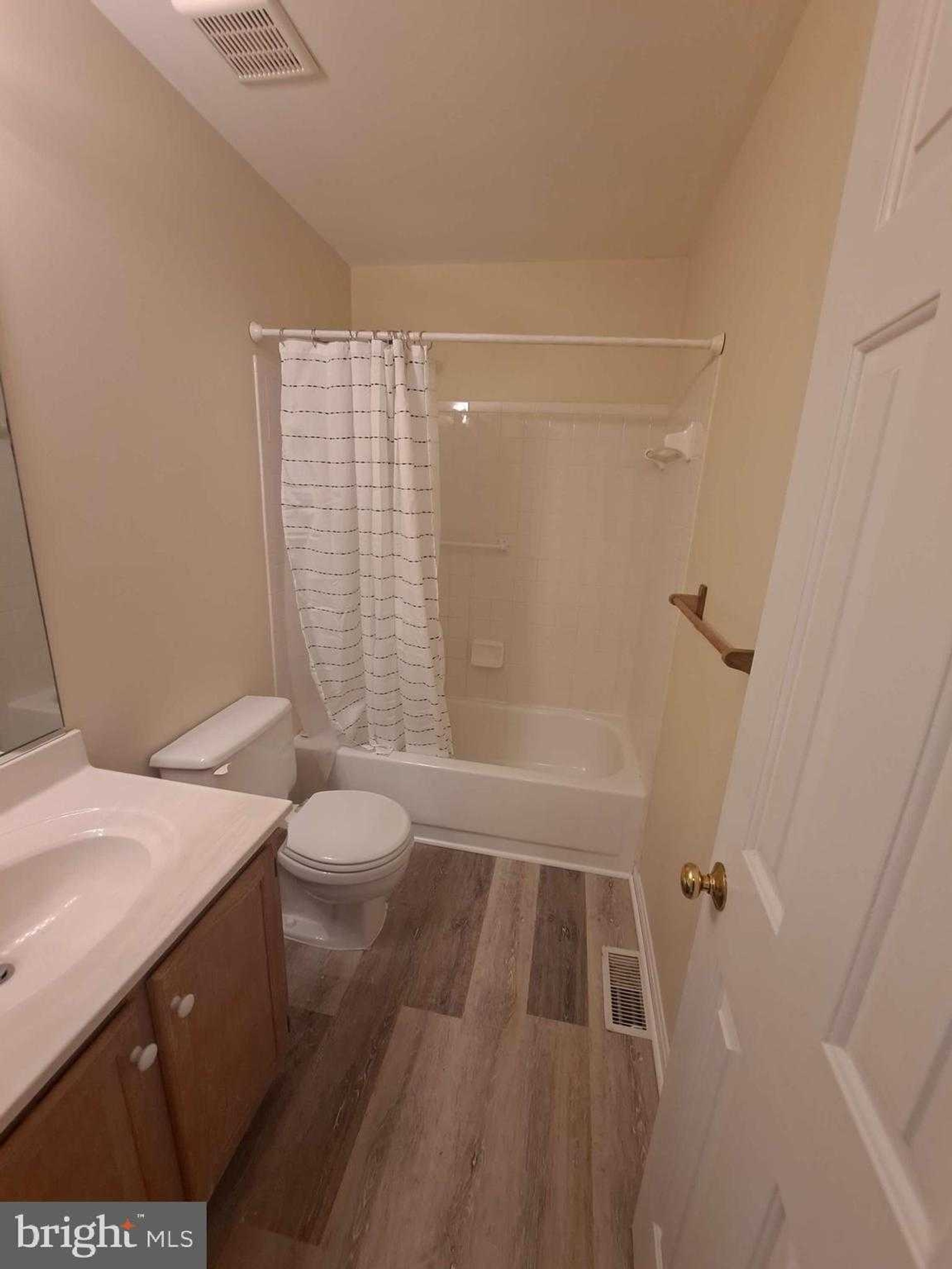 11801 Wilderness Park Dr photo 16