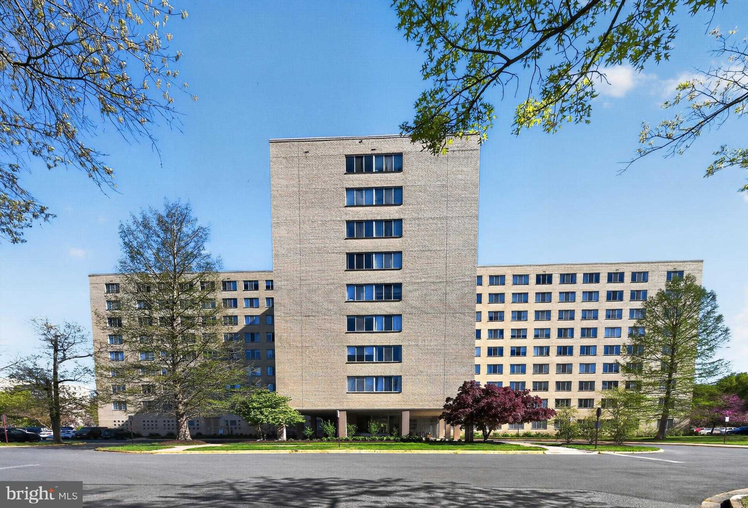 6641 Wakefield Dr Apt 612, Alexandria
