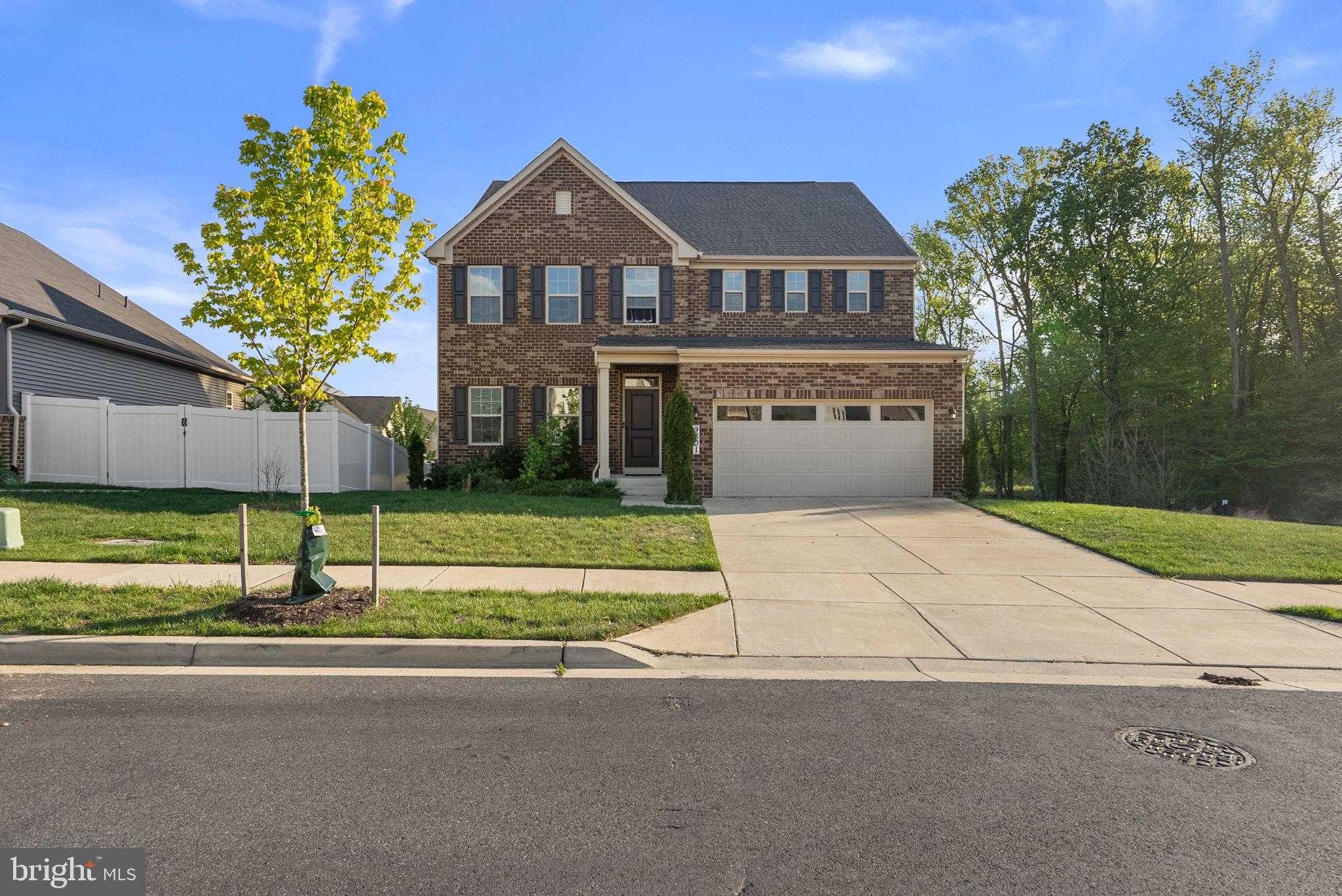 9801 Passage Dr photo 2