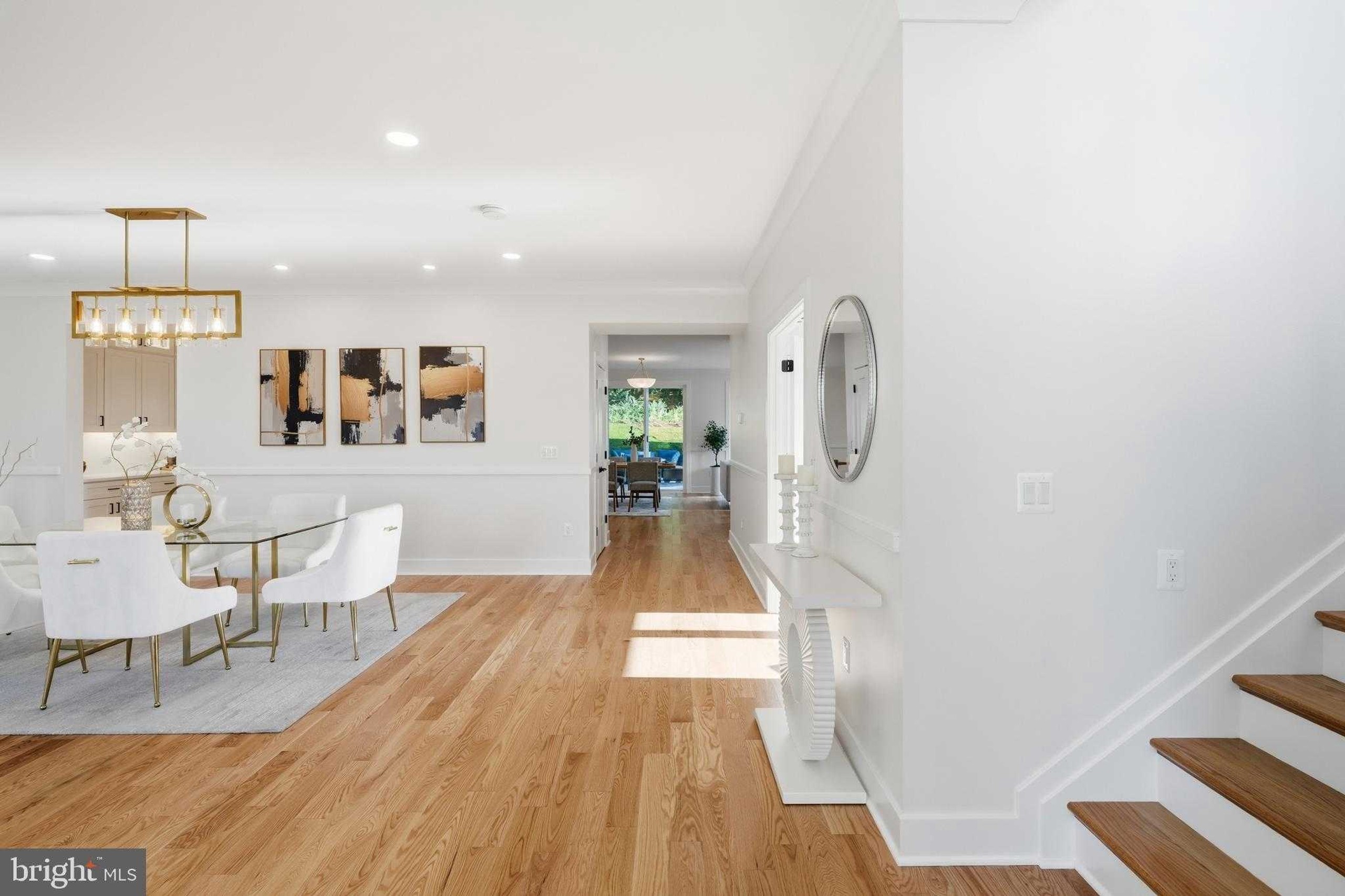 132 N Earley St photo 5