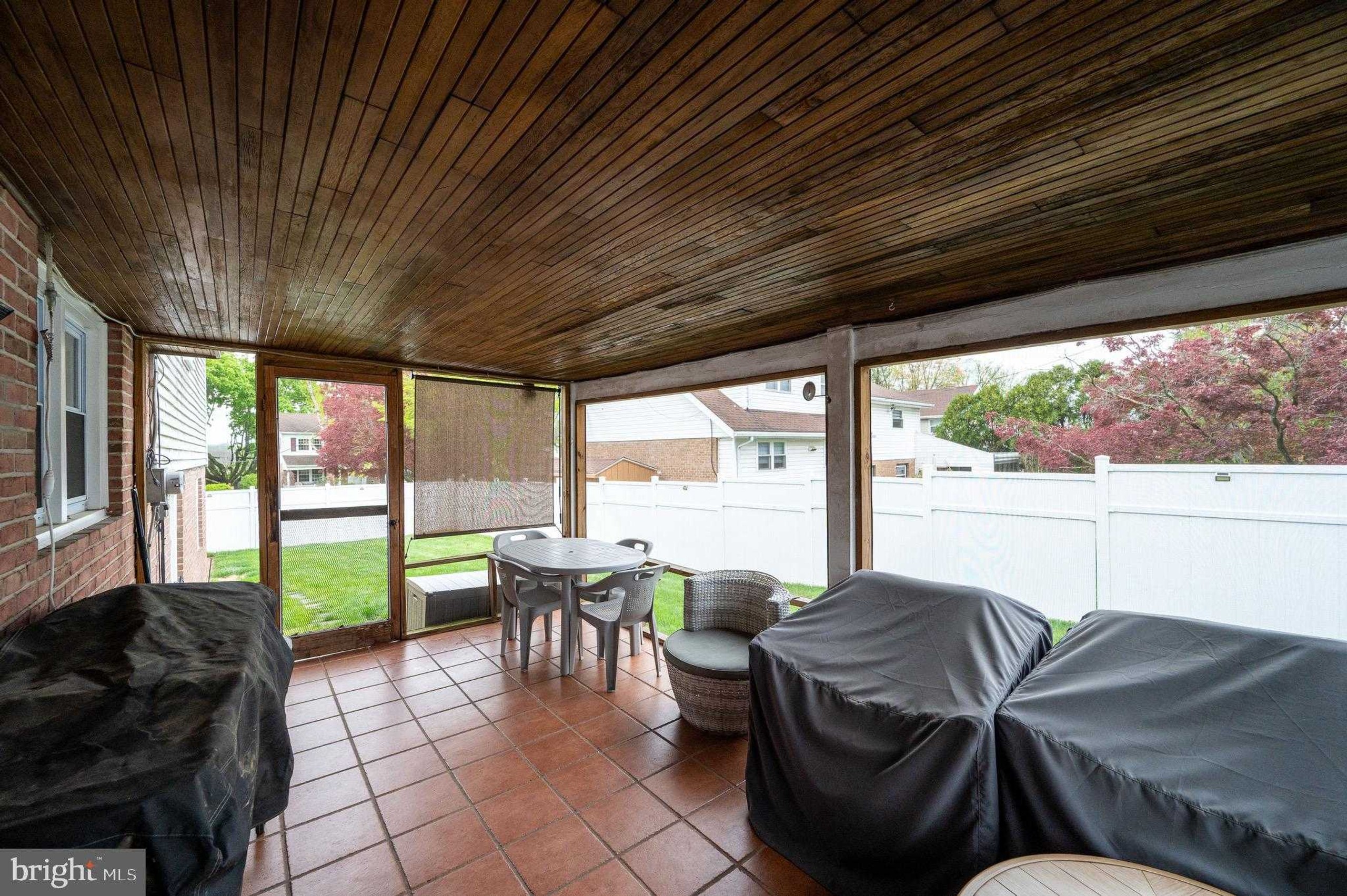 1519 Durwood Dr photo 39