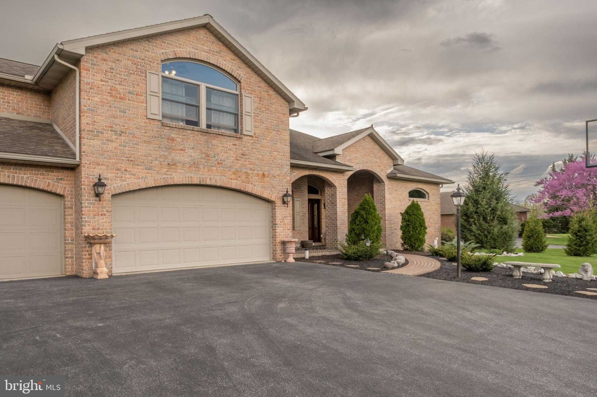 536 Remington Dr photo 3