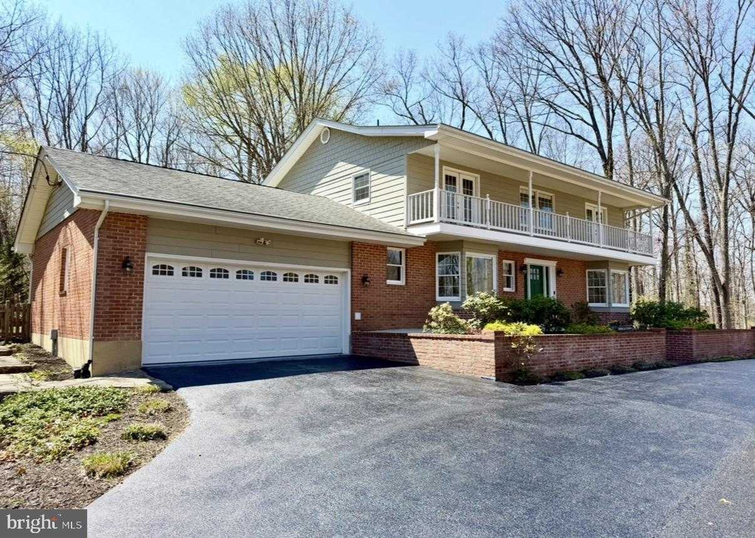 405 Spring Valley Dr, Winchester