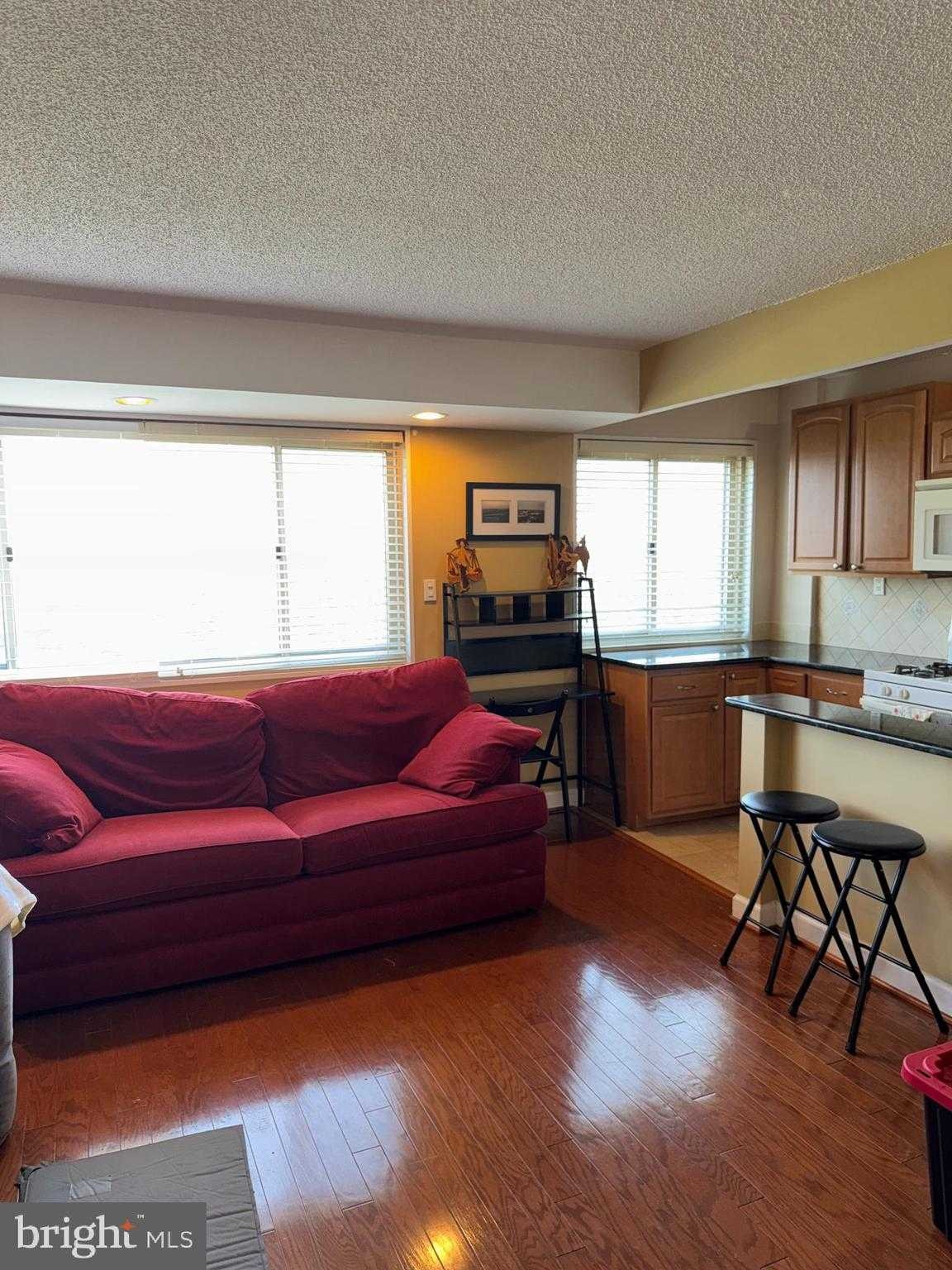 2500 N Van Dorn St photo 8