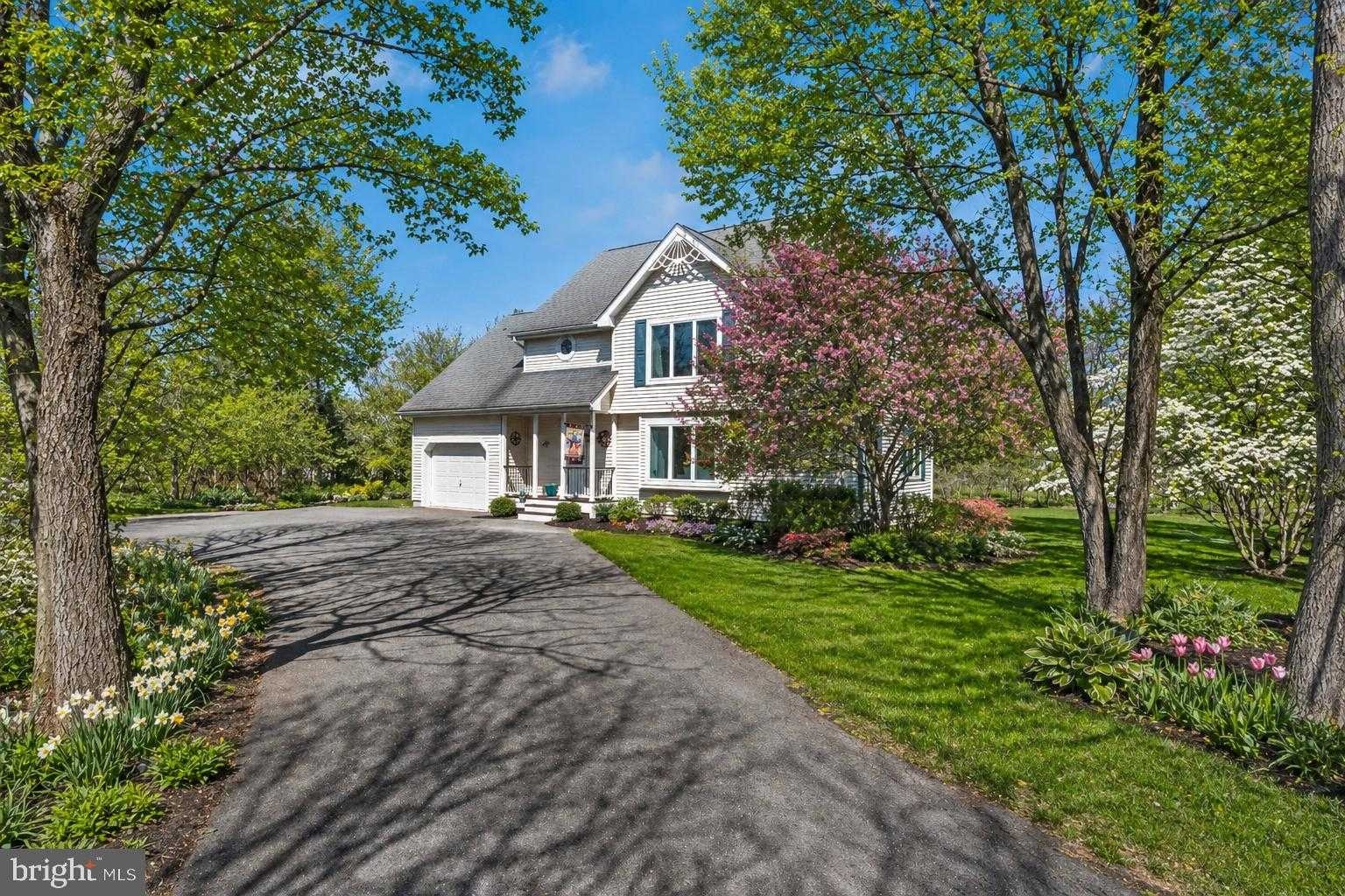 1244 Quiet Hills Ln