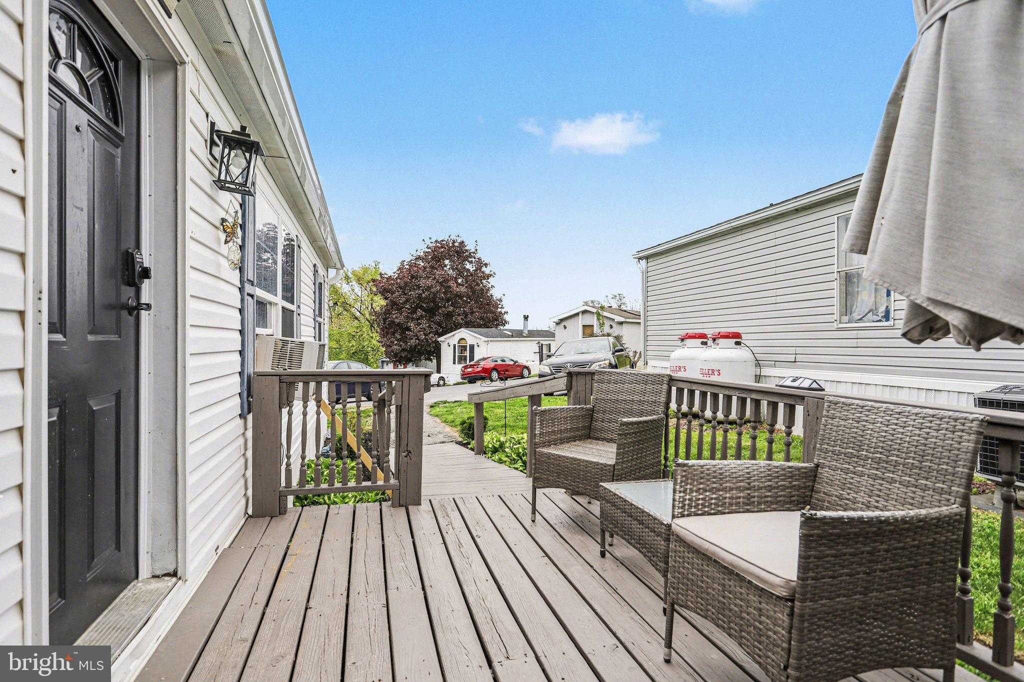 731 Primrose Ln photo 25
