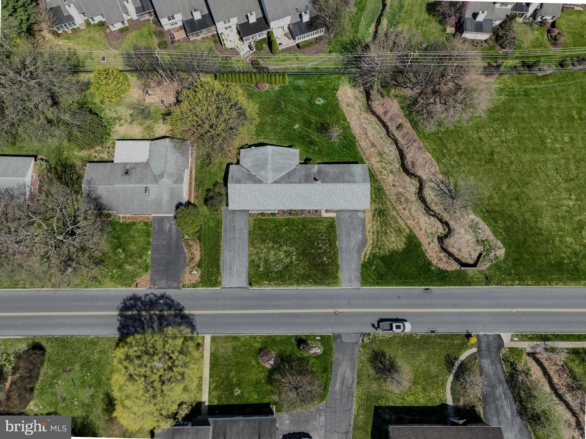 321 E Glenn Rd photo 32