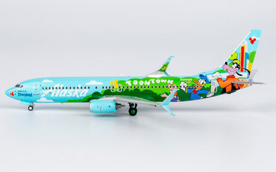 Alaska Airlines Boeing 737-800 w/ Scimitar Winglets N565AS