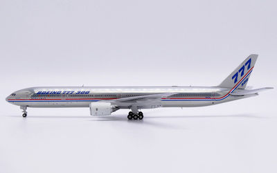 Boeing House Boeing 777-300 N5014K 画像1