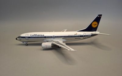 Lufthansa - Boeing 737-300 - D-ABXE 1