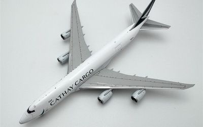 キャセイカーゴ ボーイング 747-8F B-LJN 画像1