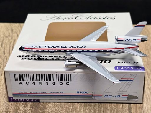 Aeroclassics AC4N10DC 1:400 McDonnell Douglas House McDonnell Douglas ...