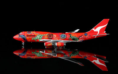 Qantas Airways - Boeing 747-400 - VH-OJB 1