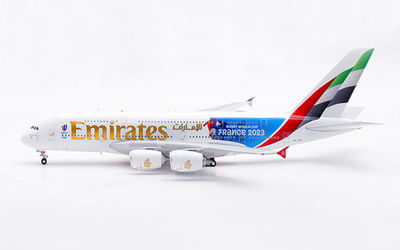 Emirates Airbus A380-800 A6-EOE 画像1