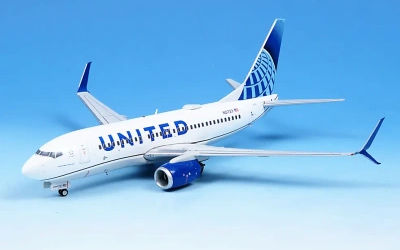 United Airlines Boeing 737-700 w/ Scimitar Winglets N21723 画像1