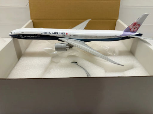 JC Wings XX20020 1:200 China Airlines Boeing 777-300ER B-18007 | MADb