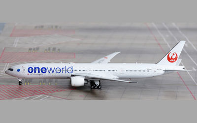 JAL ボーイング 777-300ER JA732J 画像1