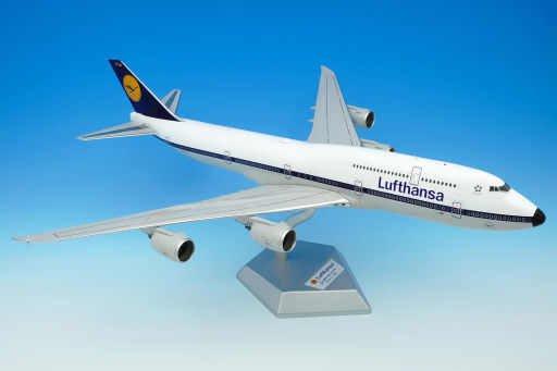 SQ Wings L2056 1:200 Lufthansa Boeing 747-8 D-ABYT | MADB