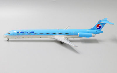 Korean Air HL7570 画像1