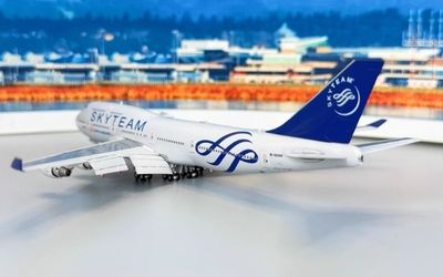 China Airlines Boeing 747-400 B-18206 画像1