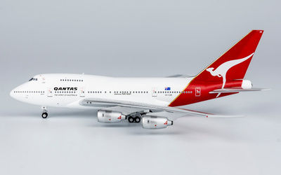 Qantas Airways - Boeing 747SP - VH-EAB 1
