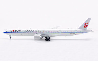 Air China Boeing 777-300ER B-1266 画像1