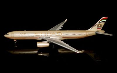 Etihad Airways Airbus A330-300 A6-AFB 画像1