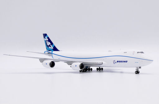 JC Wings LH4349 1:400 Boeing House Boeing 747-8F N747EX | MADB