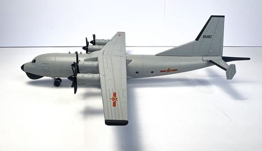 NS Model 1:200 Chinese Air Force Shaanxi Y-8 85182 | MADB
