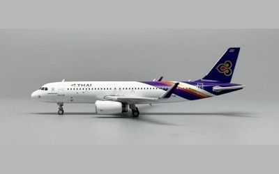 Thai Airways International Airbus A320 w/ Sharklets HS-TXG