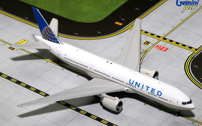 ユナイテッド航空 ボーイング 777-200 N796UA