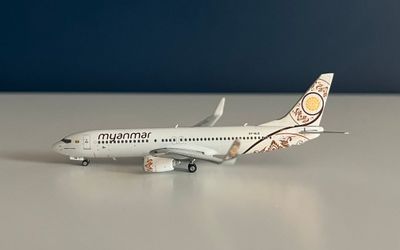 Myanmar National Airlines Boeing 737-800 w/ Winglets XY-ALG 画像1