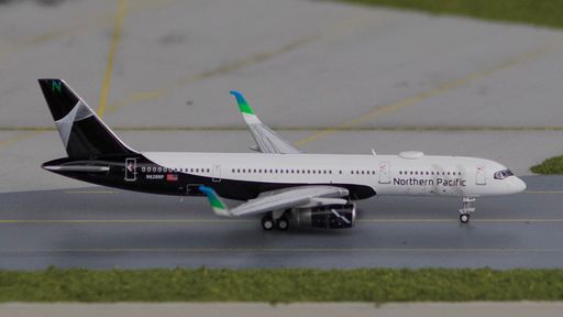 JC Wings XX40132 1:400 Northern Pacific Airways Boeing 757-200 w ...