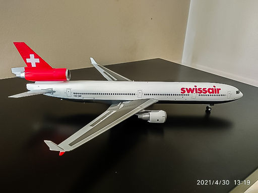 JC Wings LH2125 1:200 Swissair McDonnell Douglas MD-11 HB-IWF | MADB