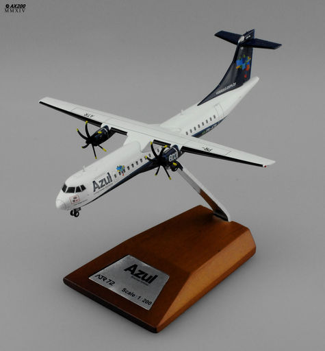JC Wings XX2704 1:200 Azul Brazilian Airlines ATR 72-200 PR-ATR | MADB