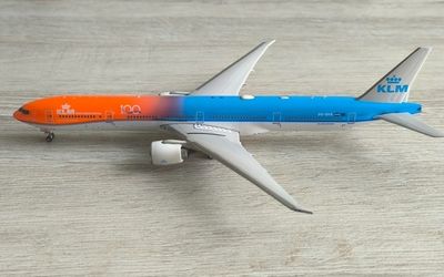 KLM Boeing 777-300ER PH-BVA 画像1