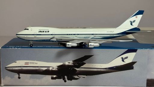 Aeroclassics 1:400 Iran Air Boeing 747-200M EP-IAG | MADb
