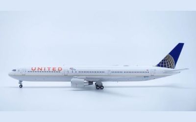 United Airlines Boeing 767-400 N76064 画像1
