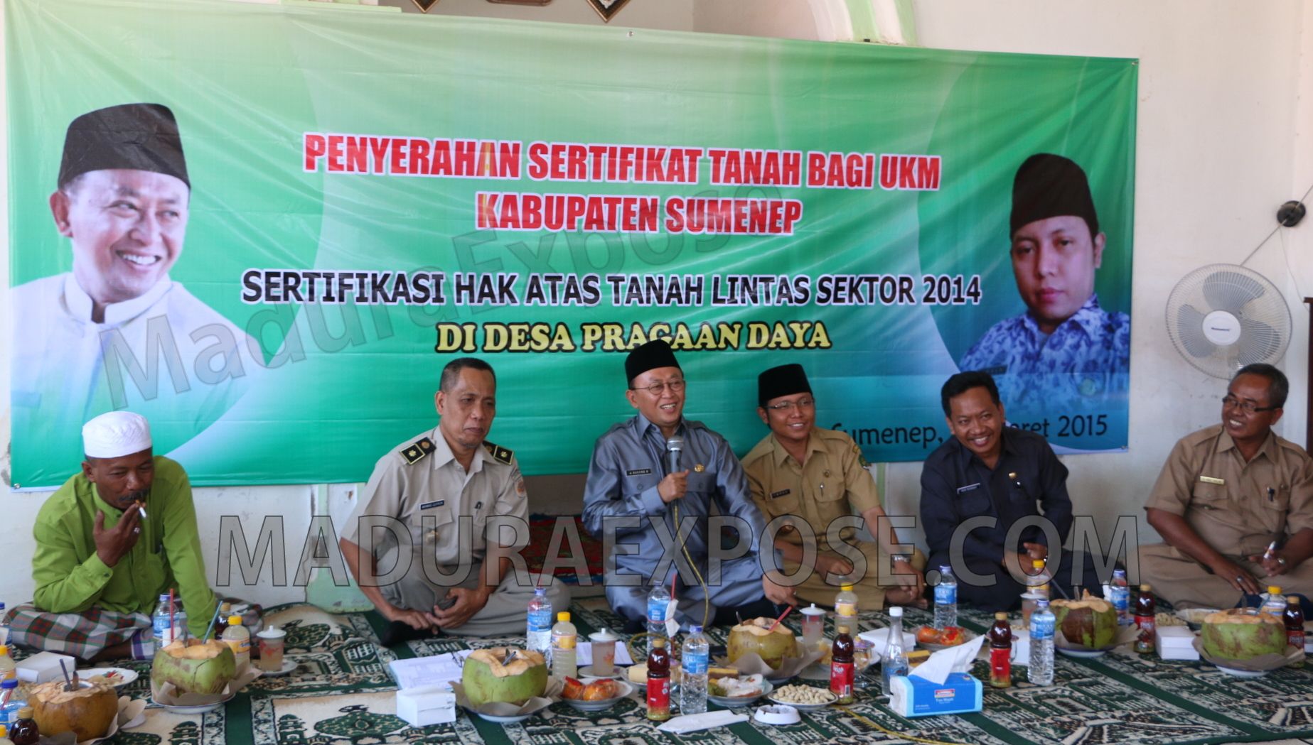 Bupati Sumenep Serahkan Langsung 100 Sertifikat Tanah UMKM