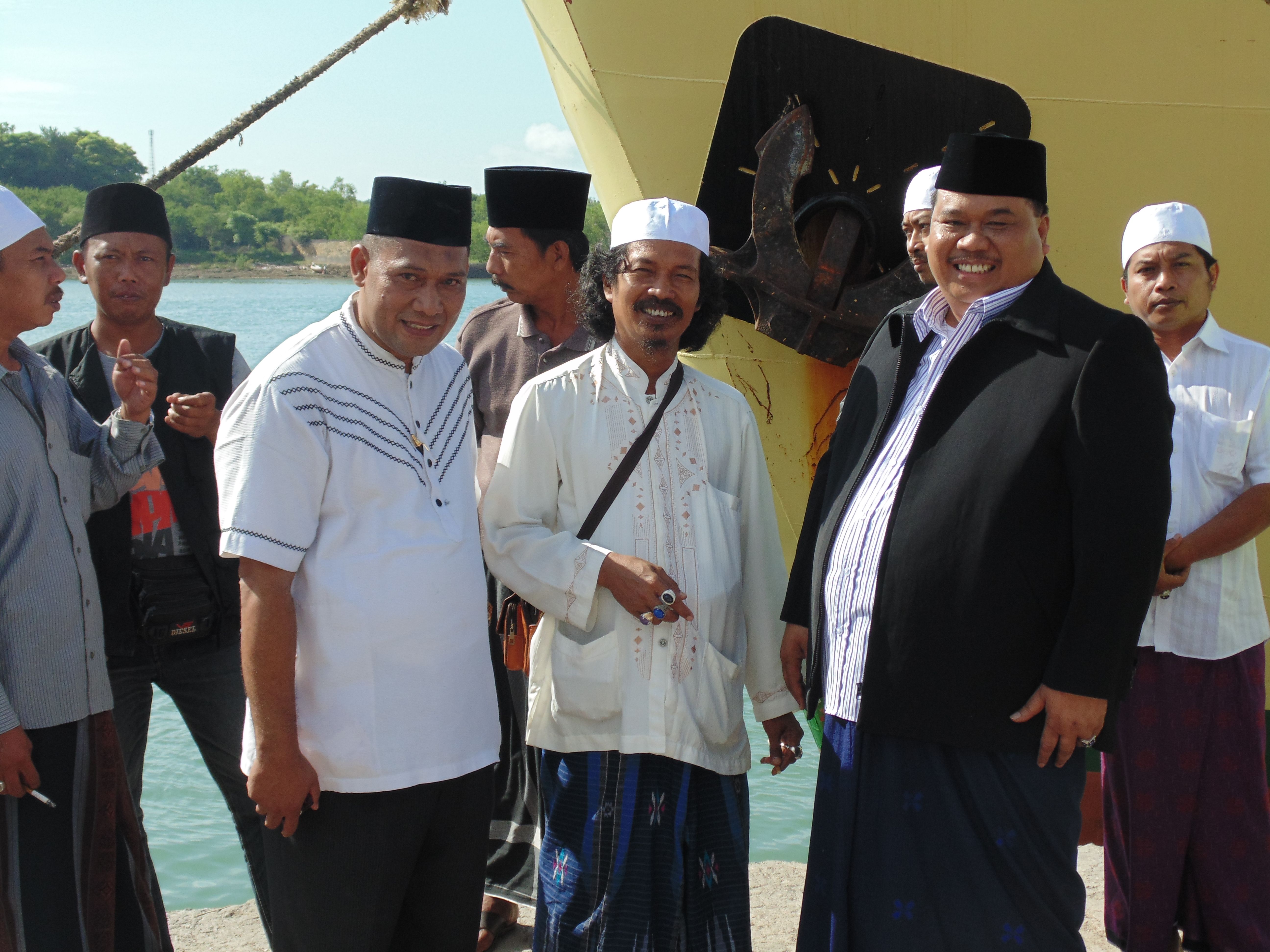 Mengintip Kedekatan Bacabup Dengan Sejumlah Kiyai Khas