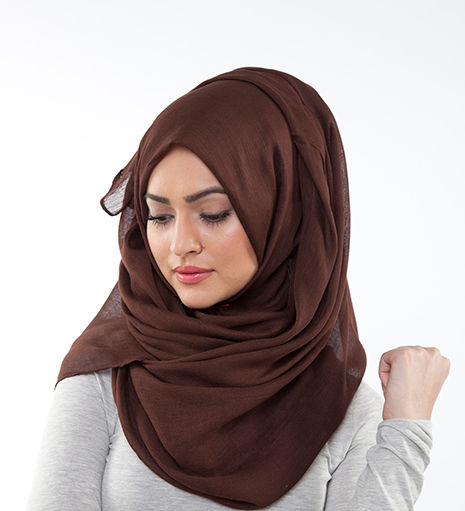 Siswi Muslim Dilarang Mengenakan Jilbab dan Rok Panjang
