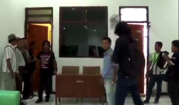 Halangi Wartawan Bertugas, Bisa dipidana 2 Tahun