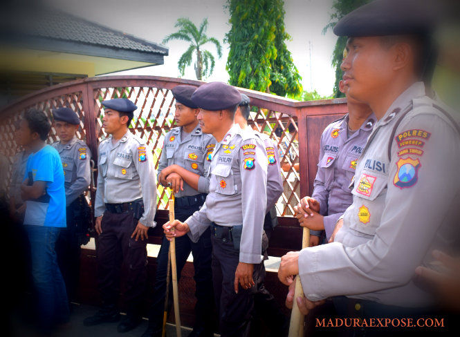 Polisi Bawa Pentungan, PMII Sumenep Tegur Kapolres