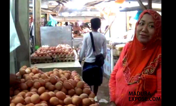 Berkah Nishfu Sya’ban, Harga Telur Meroket